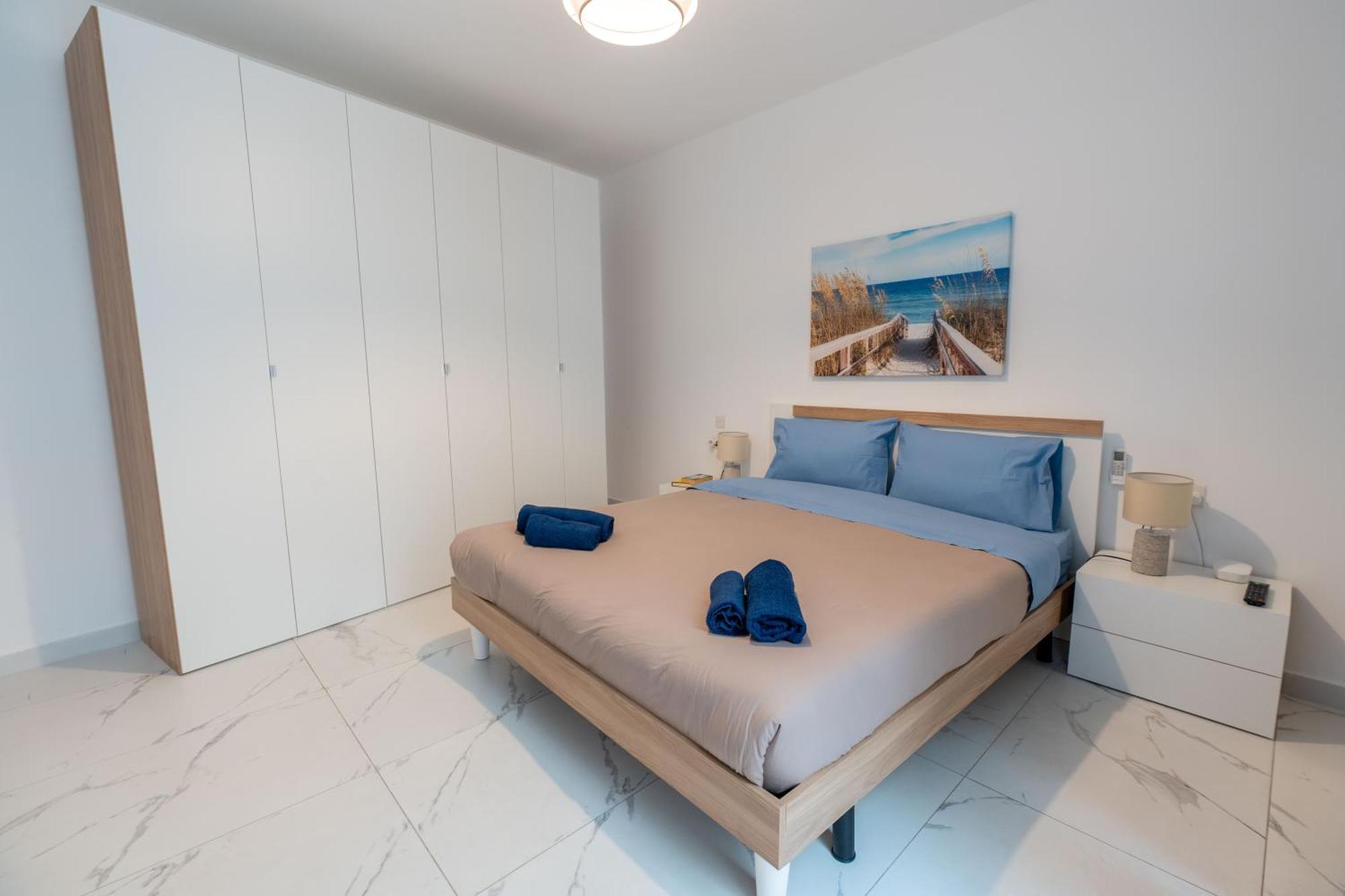 Apartment A20 - 5 Mins Walk To Valletta Ferry - Shopping Mall And Bay By Quicktrips