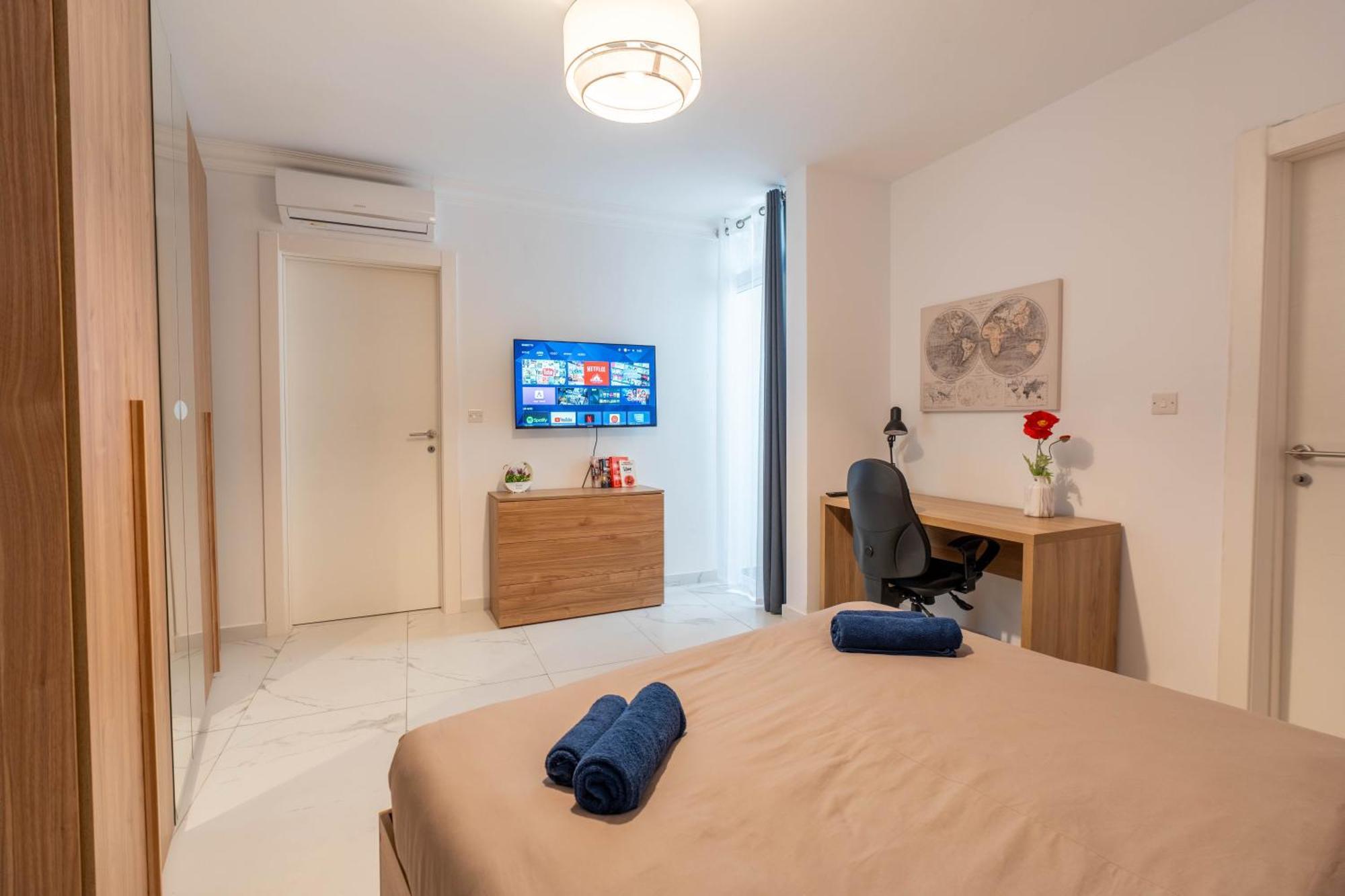 A20 - 5 Mins Walk To Valletta Ferry - Shopping Mall And Bay By Quicktrips Apartment Sliema