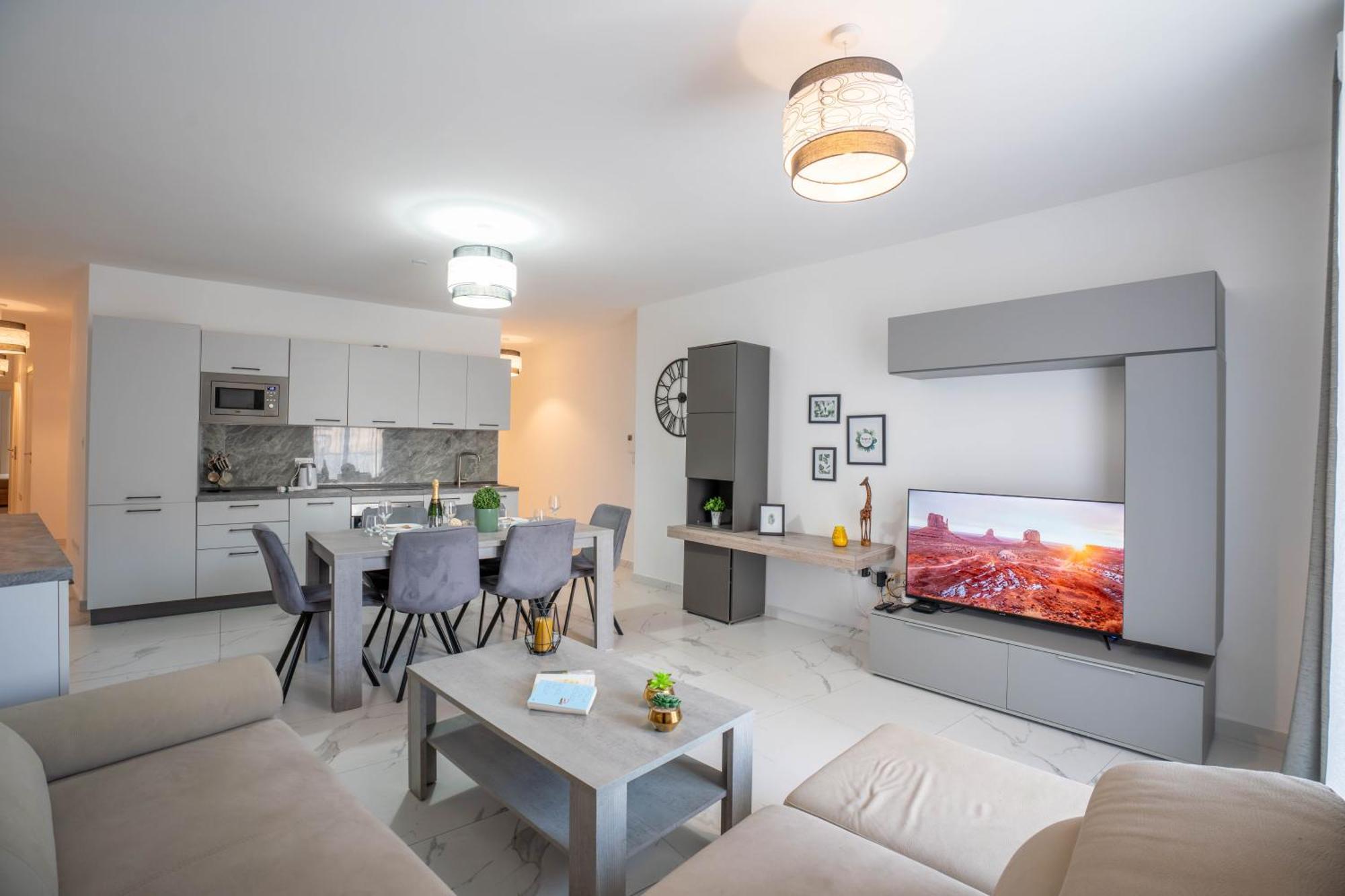 A20 - 5 Mins Walk To Valletta Ferry - Shopping Mall And Bay By Quicktrips *
