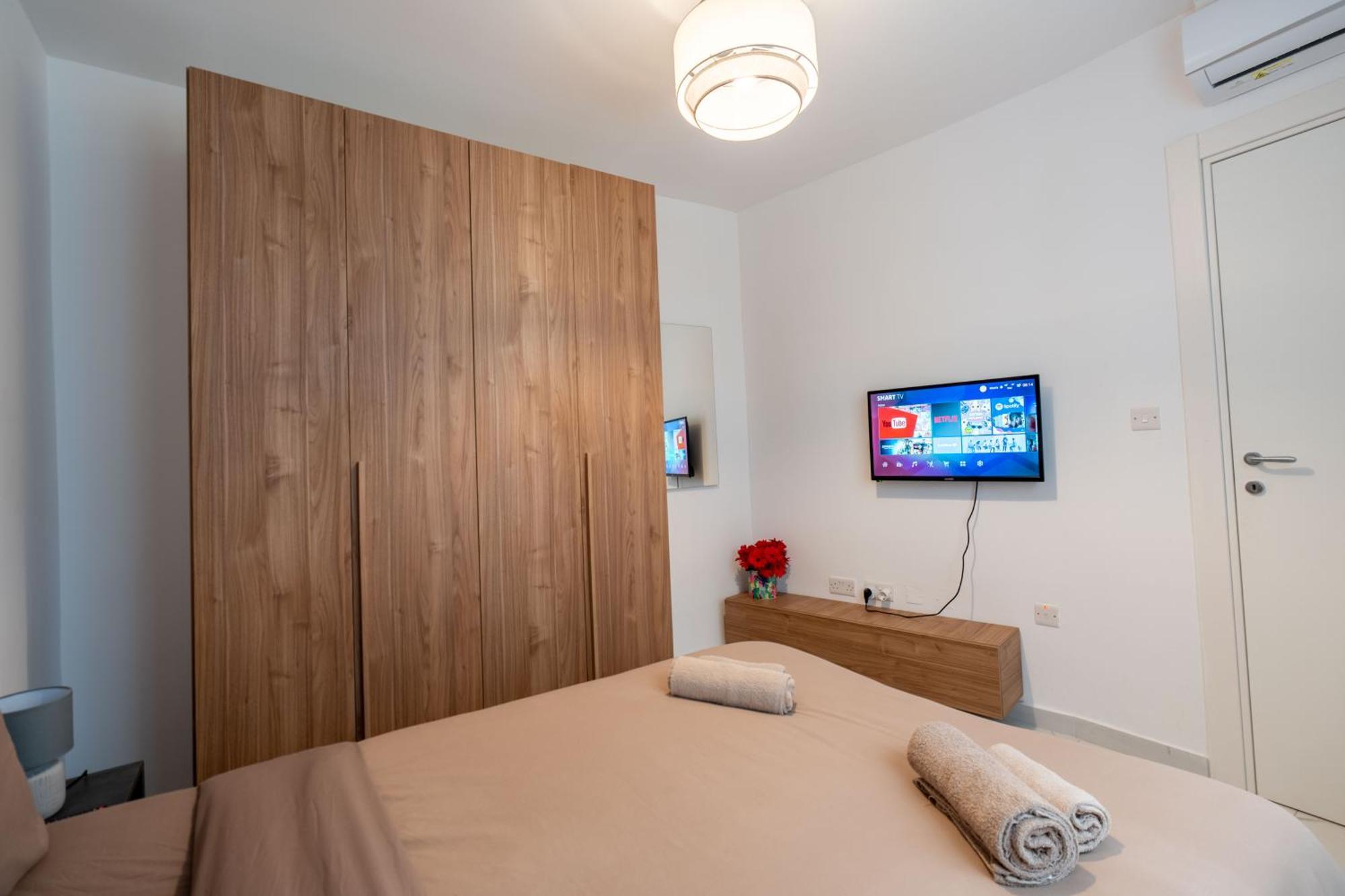A20 - 5 Mins Walk To Valletta Ferry - Shopping Mall And Bay By Quicktrips